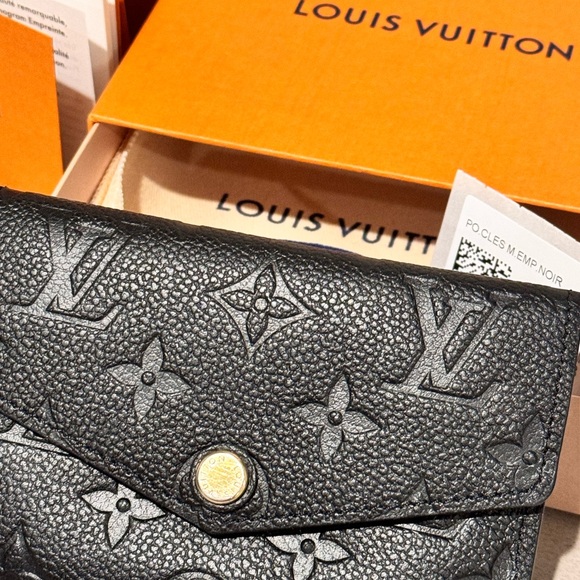 Louis Vuitton black monogram key and coin wallet - Picture 7 of 13